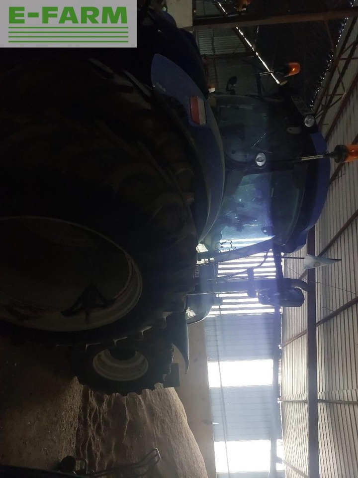 New Holland t7.250 - Traktors: foto 3 New Holland t7.250 - Traktors: foto 3