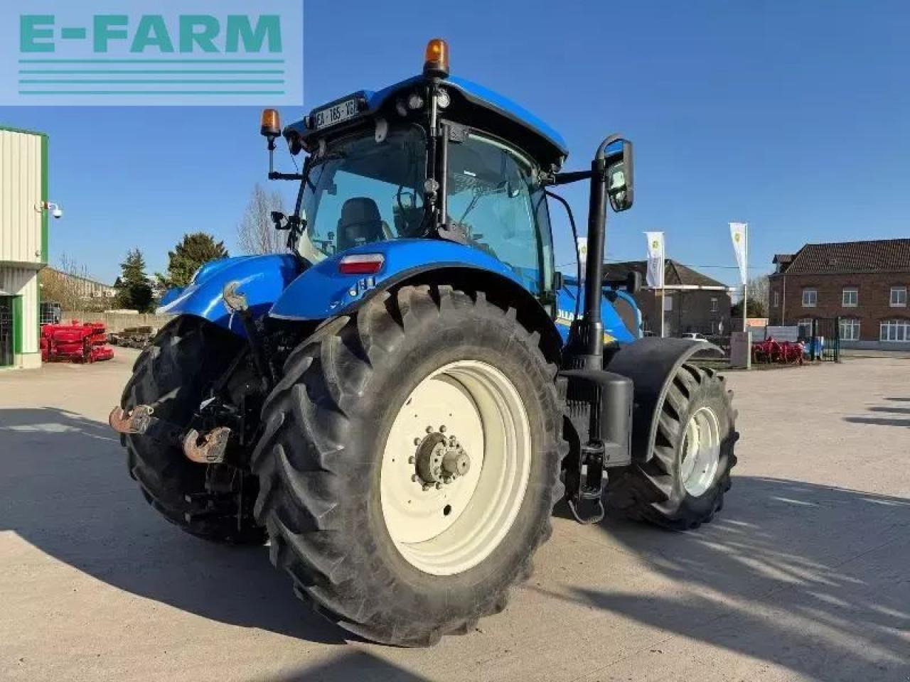 New Holland t7.260 pc - Traktors: foto 4 New Holland t7.260 pc - Traktors: foto 4