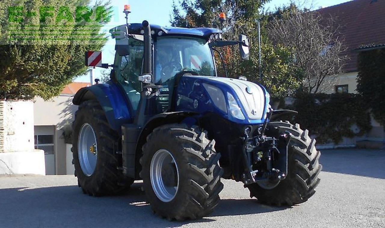 New Holland t7.300 plm auto command - Traktors: foto 1 New Holland t7.300 plm auto command - Traktors: foto 1
