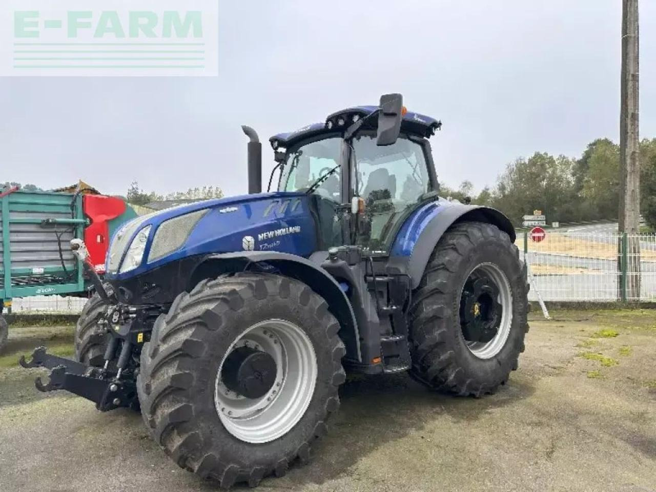 New Holland t7.315 hd plmi HD - Traktors: foto 1 New Holland t7.315 hd plmi HD - Traktors: foto 1