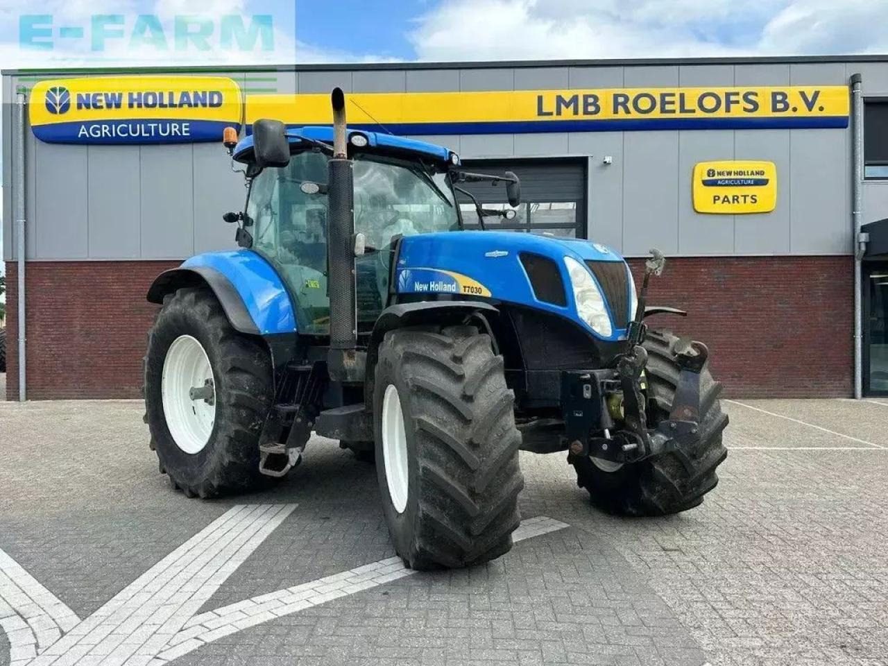 New Holland t7030 autocommand - Traktors: foto 1 New Holland t7030 autocommand - Traktors: foto 1