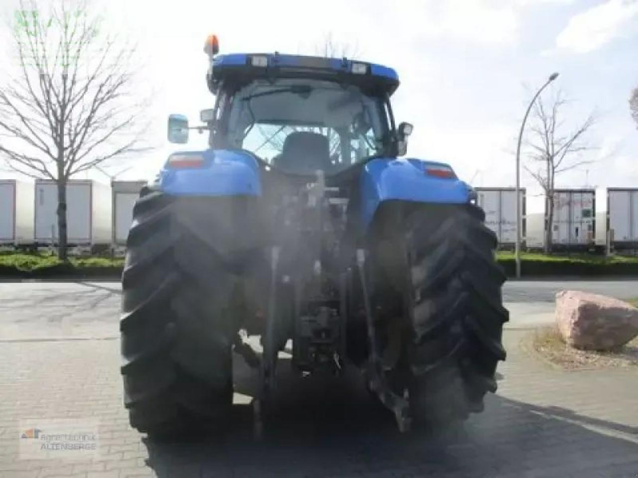 New Holland t7050 pc PC - Traktors: foto 5 New Holland t7050 pc PC - Traktors: foto 5