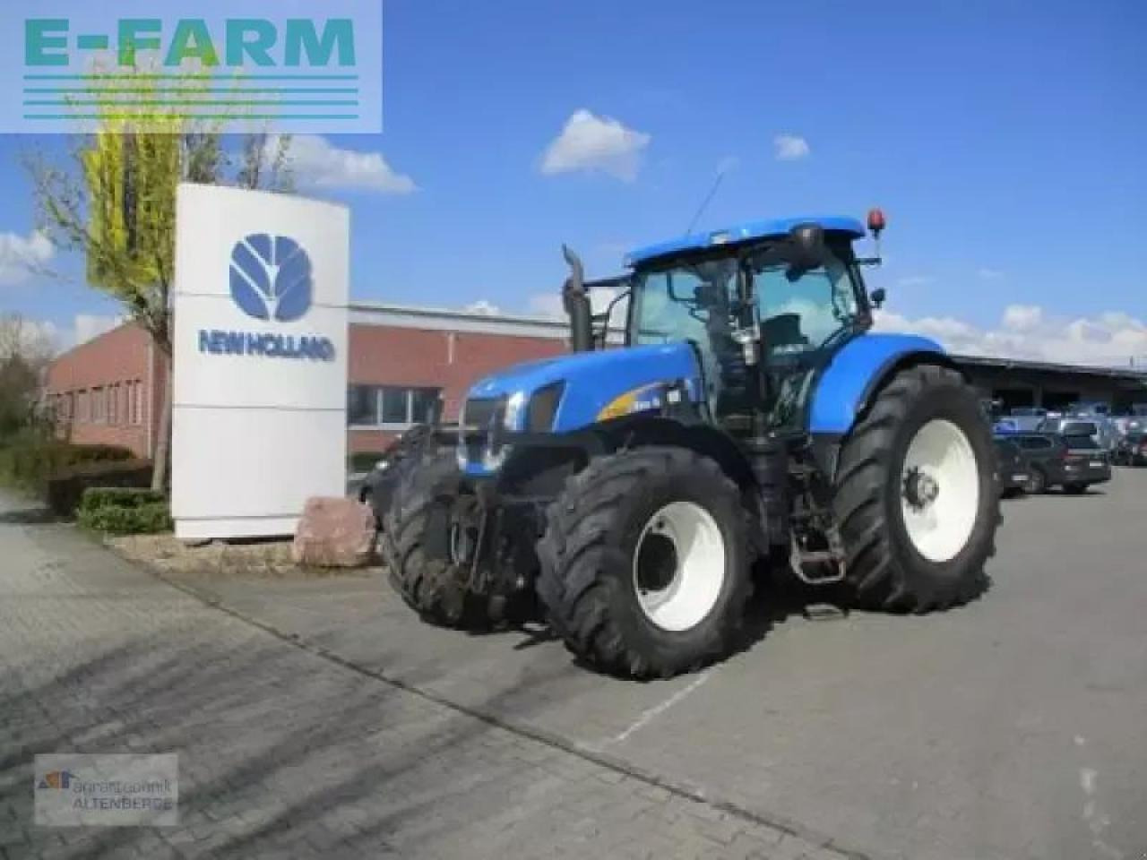 New Holland t7050 pc PC - Traktors: foto 2 New Holland t7050 pc PC - Traktors: foto 2