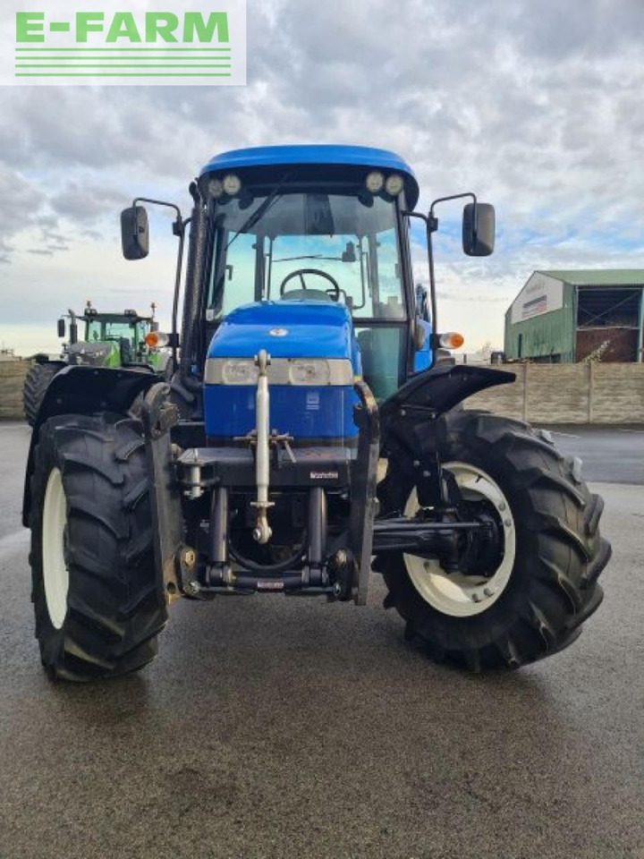 New Holland td 5040 - Traktors: foto 3 New Holland td 5040 - Traktors: foto 3