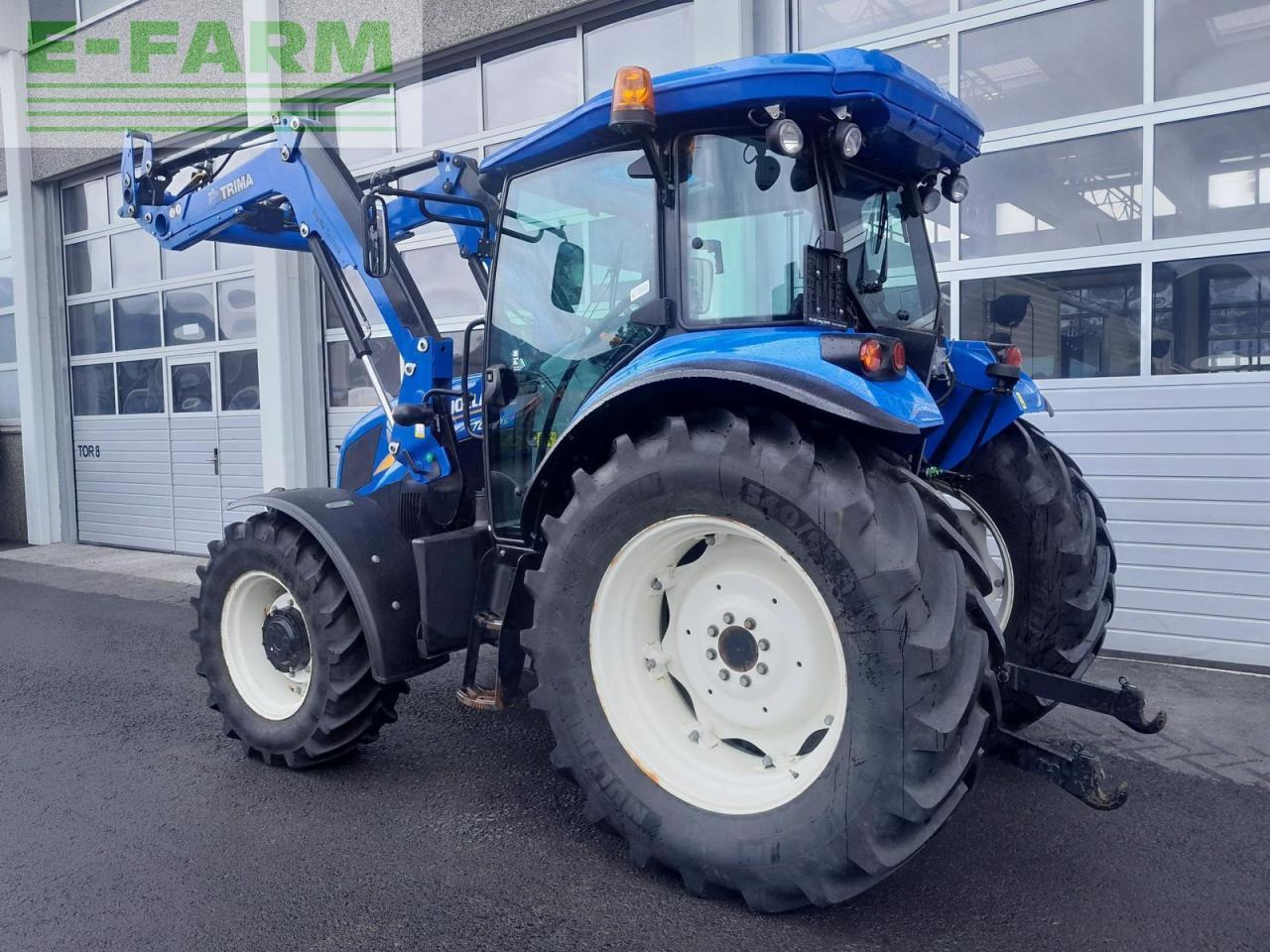 New Holland td5.95 - Traktors: foto 2 New Holland td5.95 - Traktors: foto 2