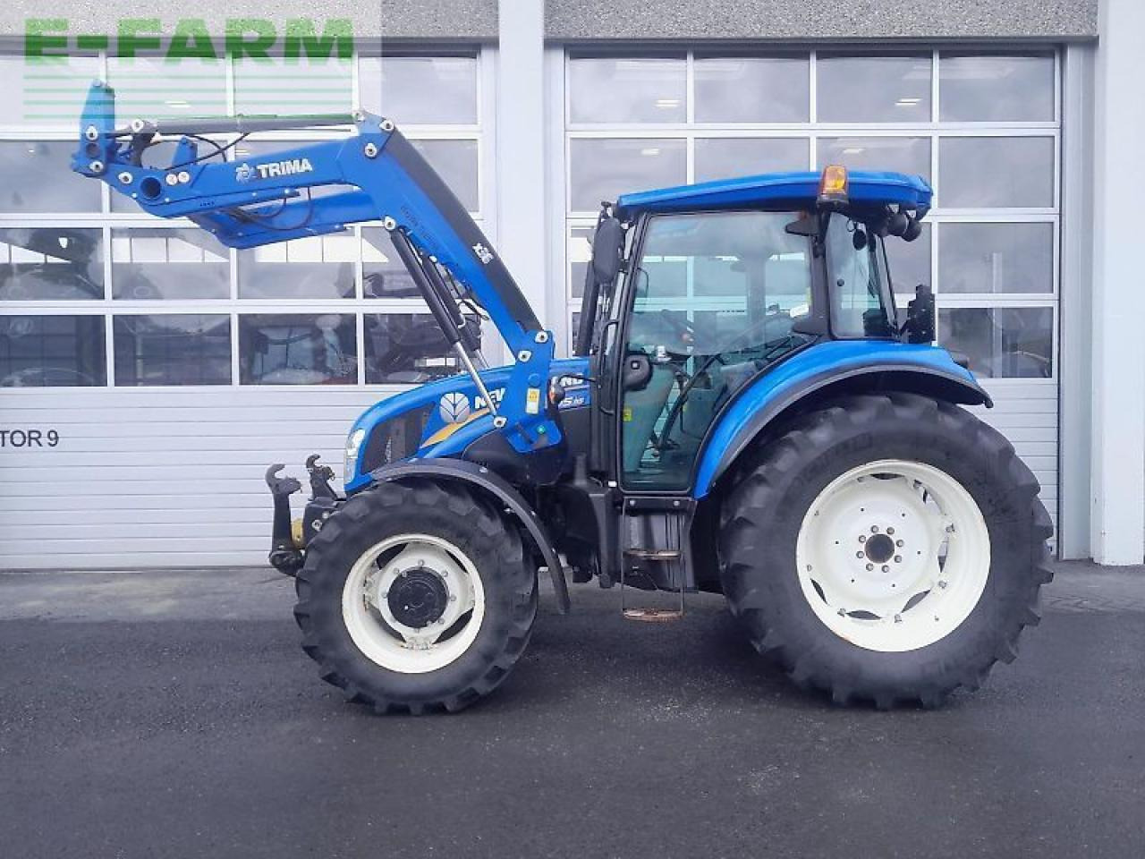 New Holland td5.95 - Traktors: foto 1 New Holland td5.95 - Traktors: foto 1