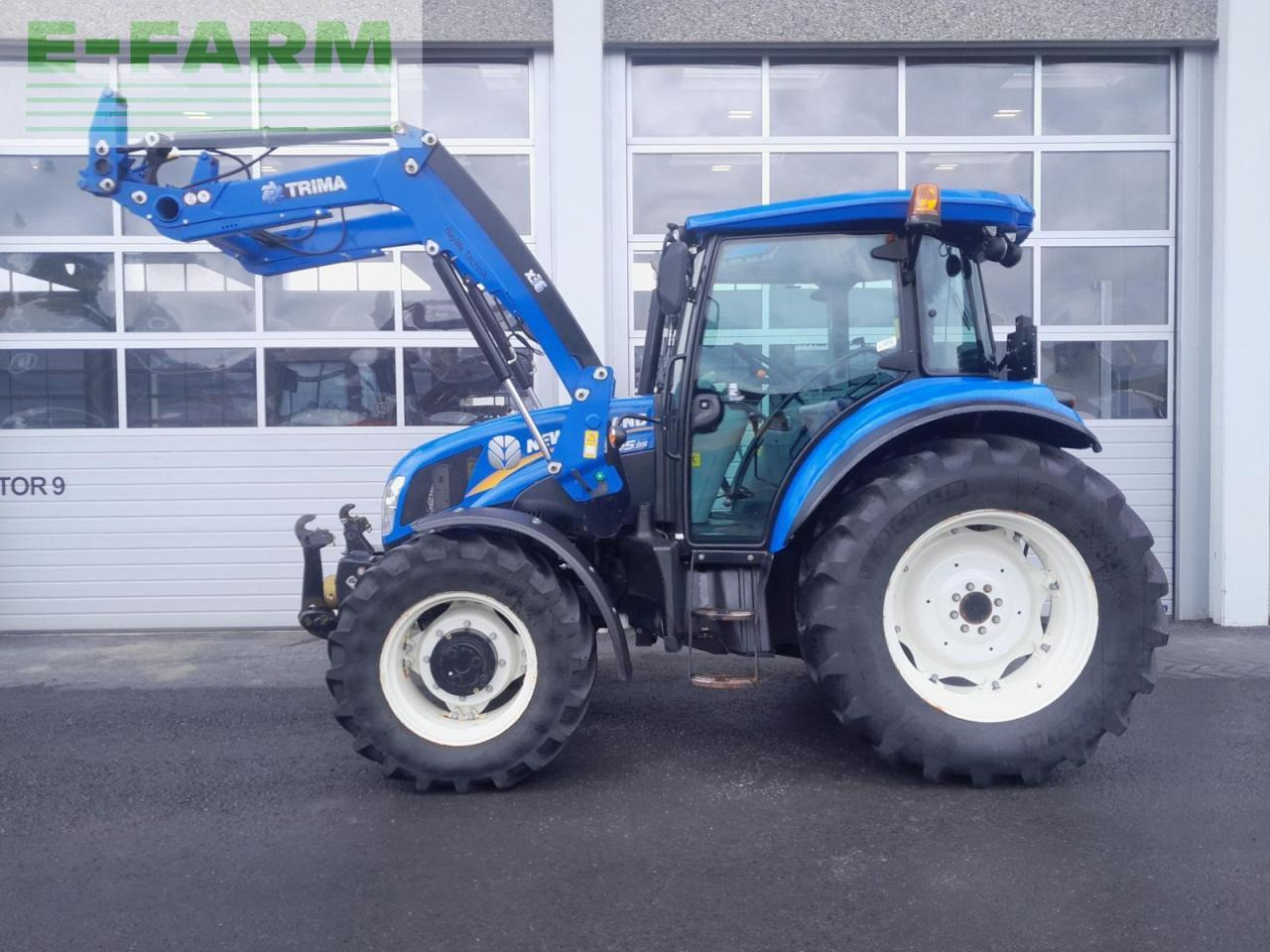 New Holland td5.95 - Traktors: foto 1 New Holland td5.95 - Traktors: foto 1