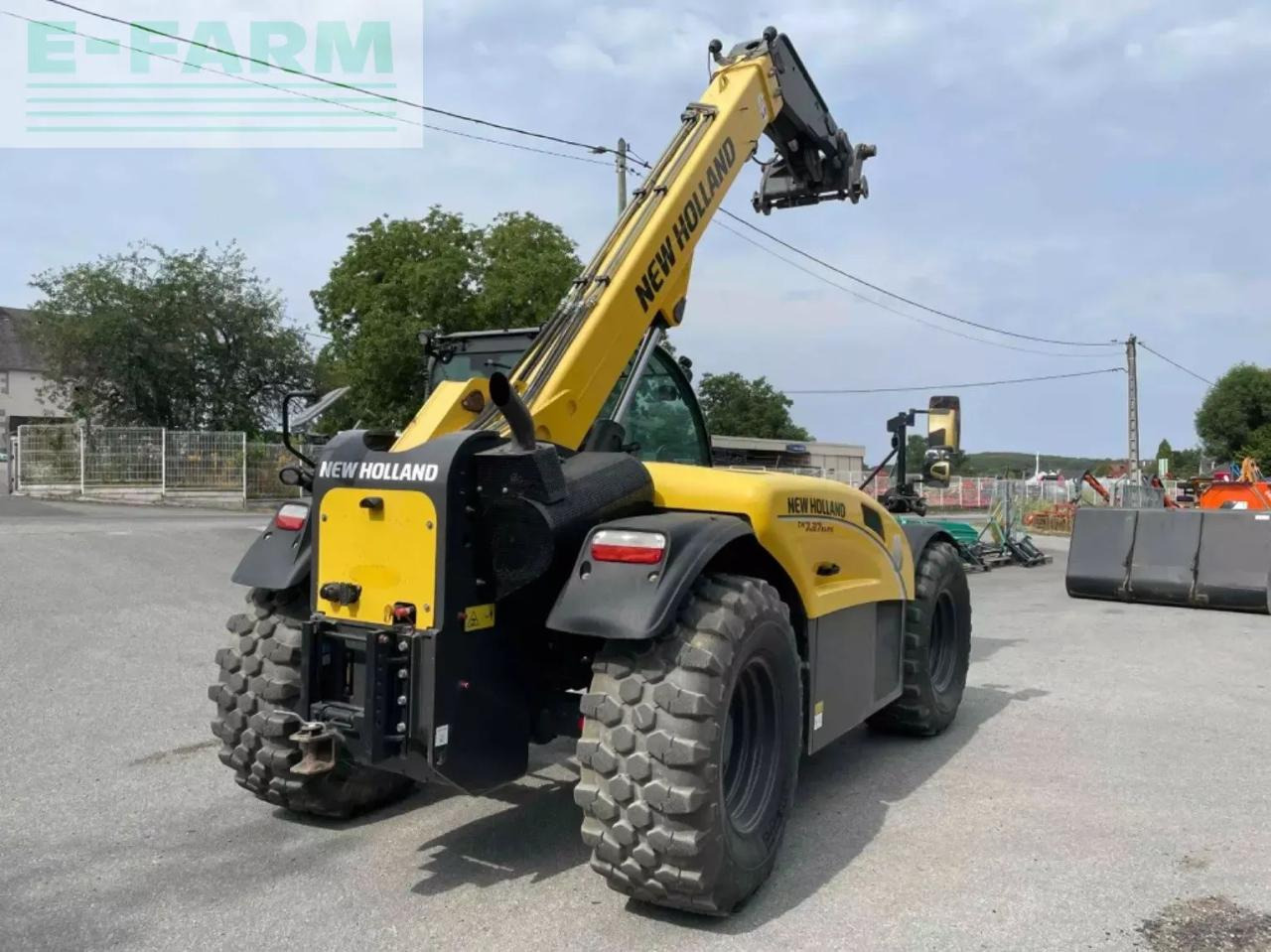 Teleskopiskais iekrāvējs New Holland th 7.37 elite: foto 9
