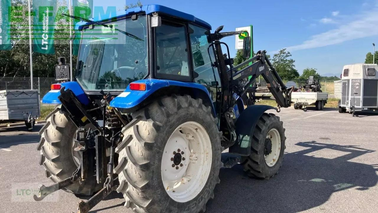 New Holland tl 80 a A - Traktors: foto 3 New Holland tl 80 a A - Traktors: foto 3