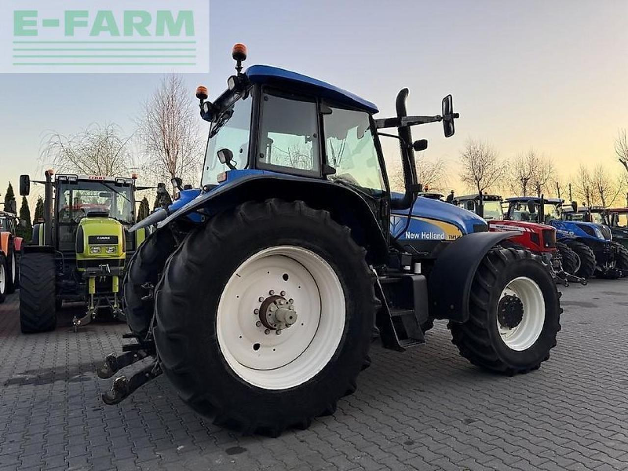 New Holland tm175 powercommand - Traktors: foto 5 New Holland tm175 powercommand - Traktors: foto 5
