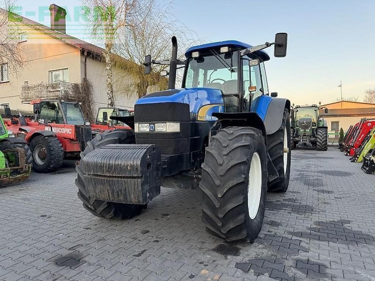 New Holland tm175 powercommand - Traktors: foto 2 New Holland tm175 powercommand - Traktors: foto 2