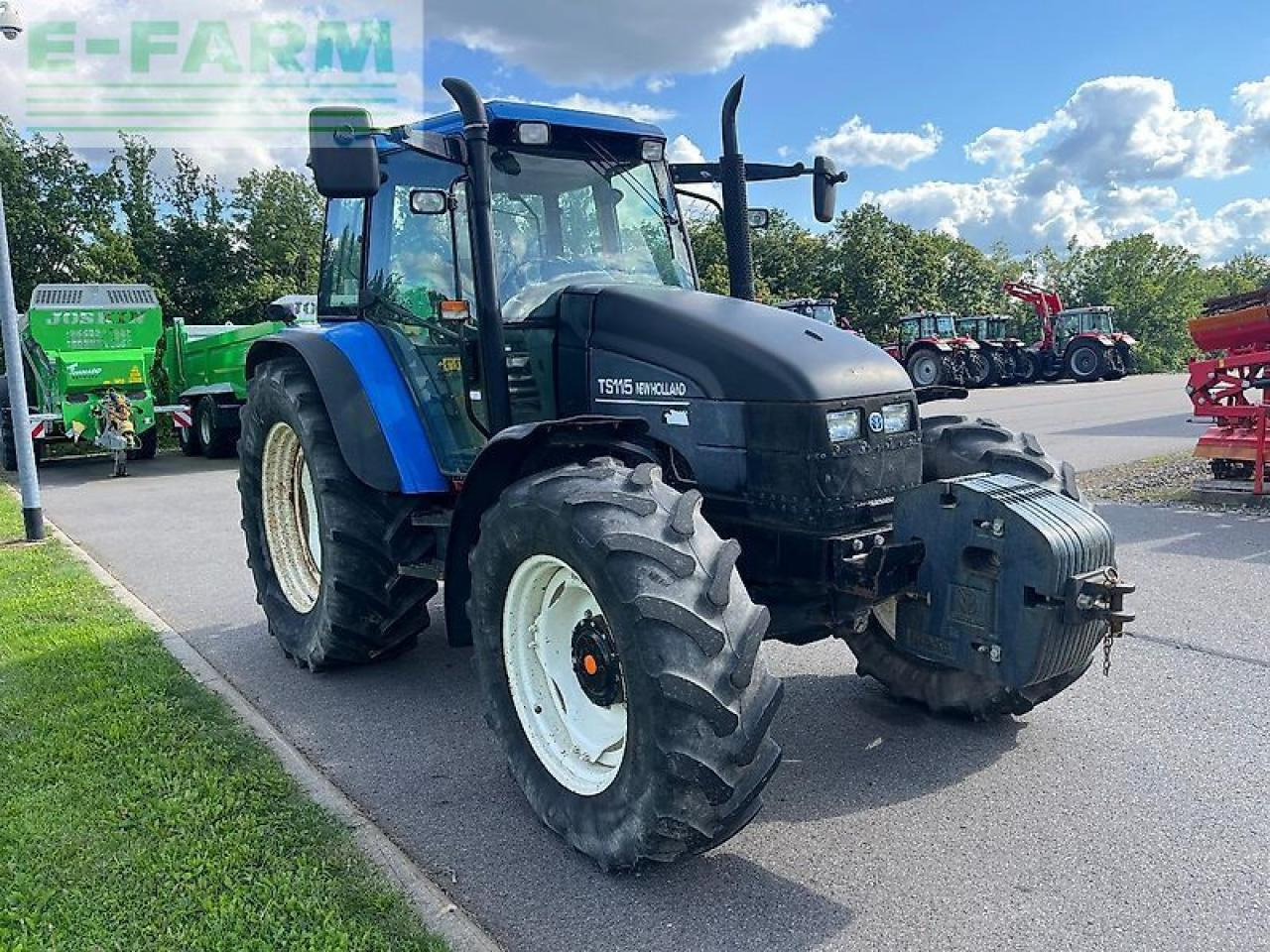 New Holland ts 115 - Traktors: foto 5 New Holland ts 115 - Traktors: foto 5