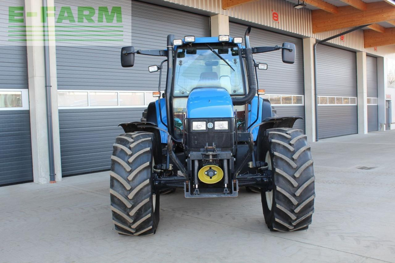 New Holland ts115 - Traktors: foto 4 New Holland ts115 - Traktors: foto 4