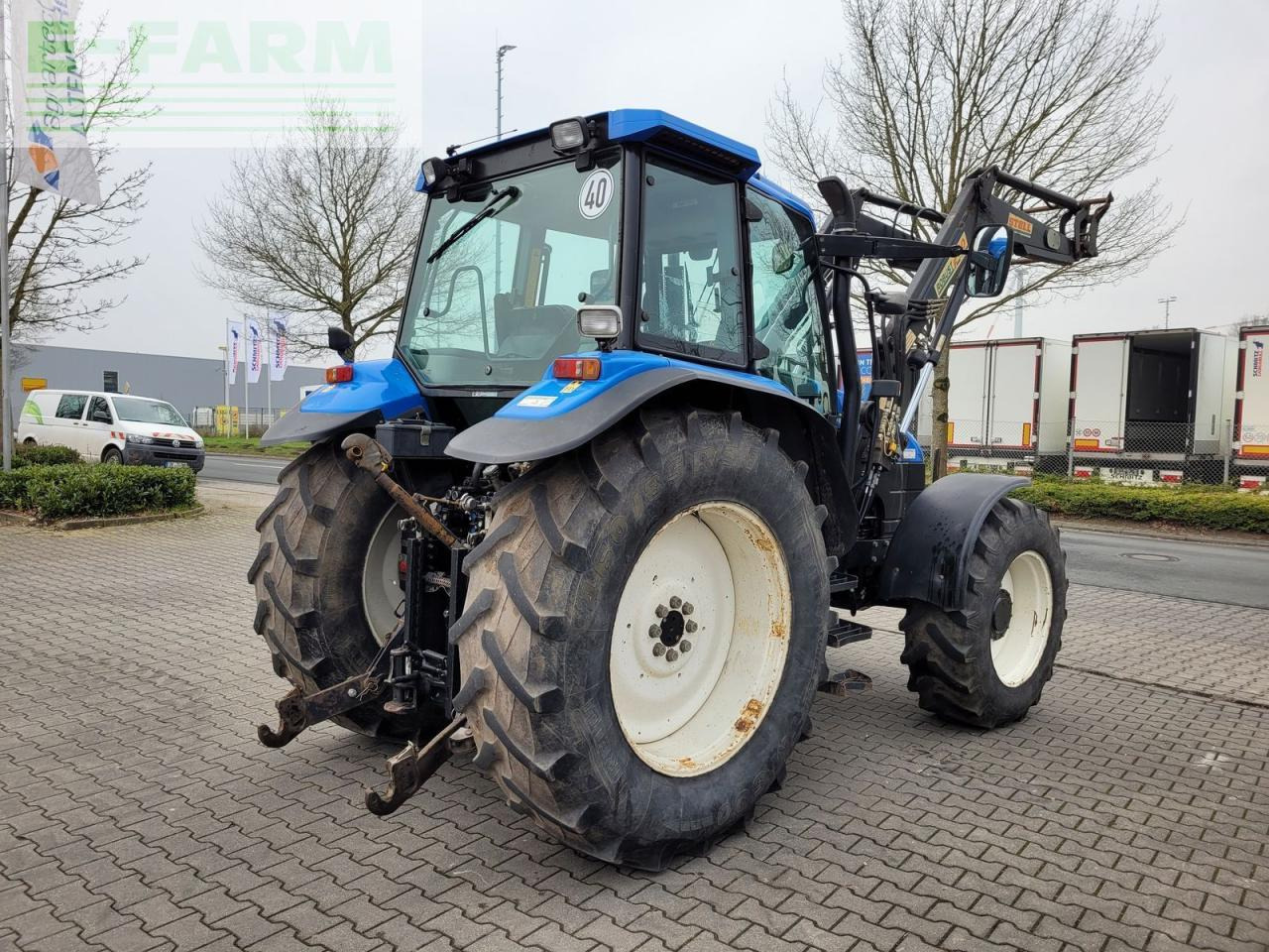 New Holland ts115 / ts 115 - Traktors: foto 4 New Holland ts115 / ts 115 - Traktors: foto 4