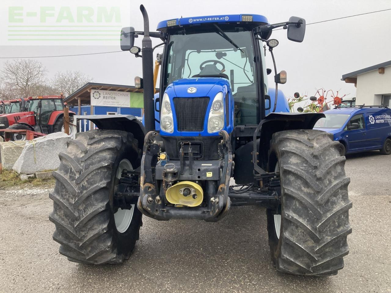 New Holland ts135a - Traktors: foto 3 New Holland ts135a - Traktors: foto 3