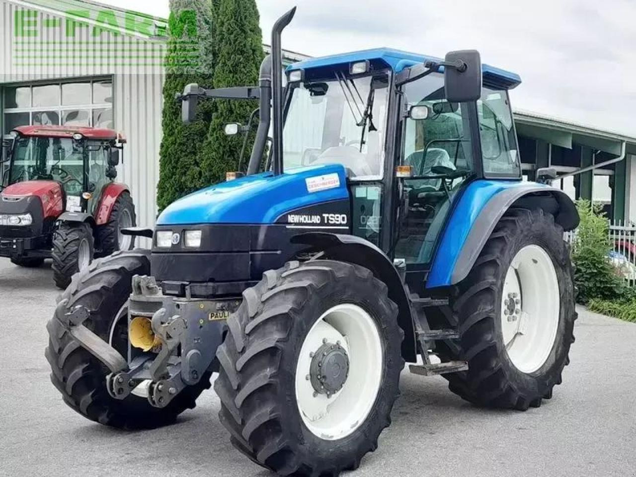 New Holland ts90 - Traktors: foto 1 New Holland ts90 - Traktors: foto 1