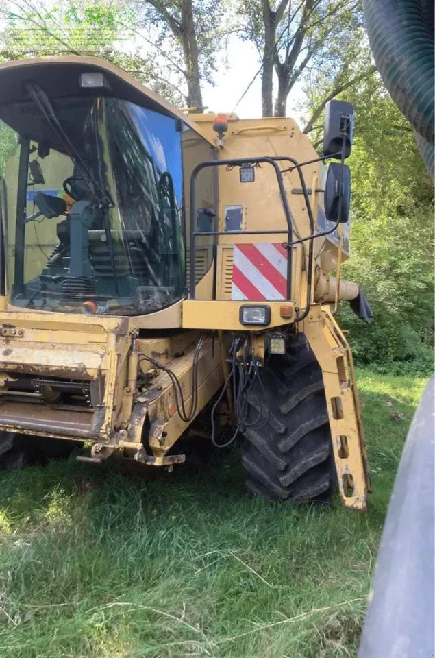 New Holland tx66 sl - Labības kombains: foto 1 New Holland tx66 sl - Labības kombains: foto 1