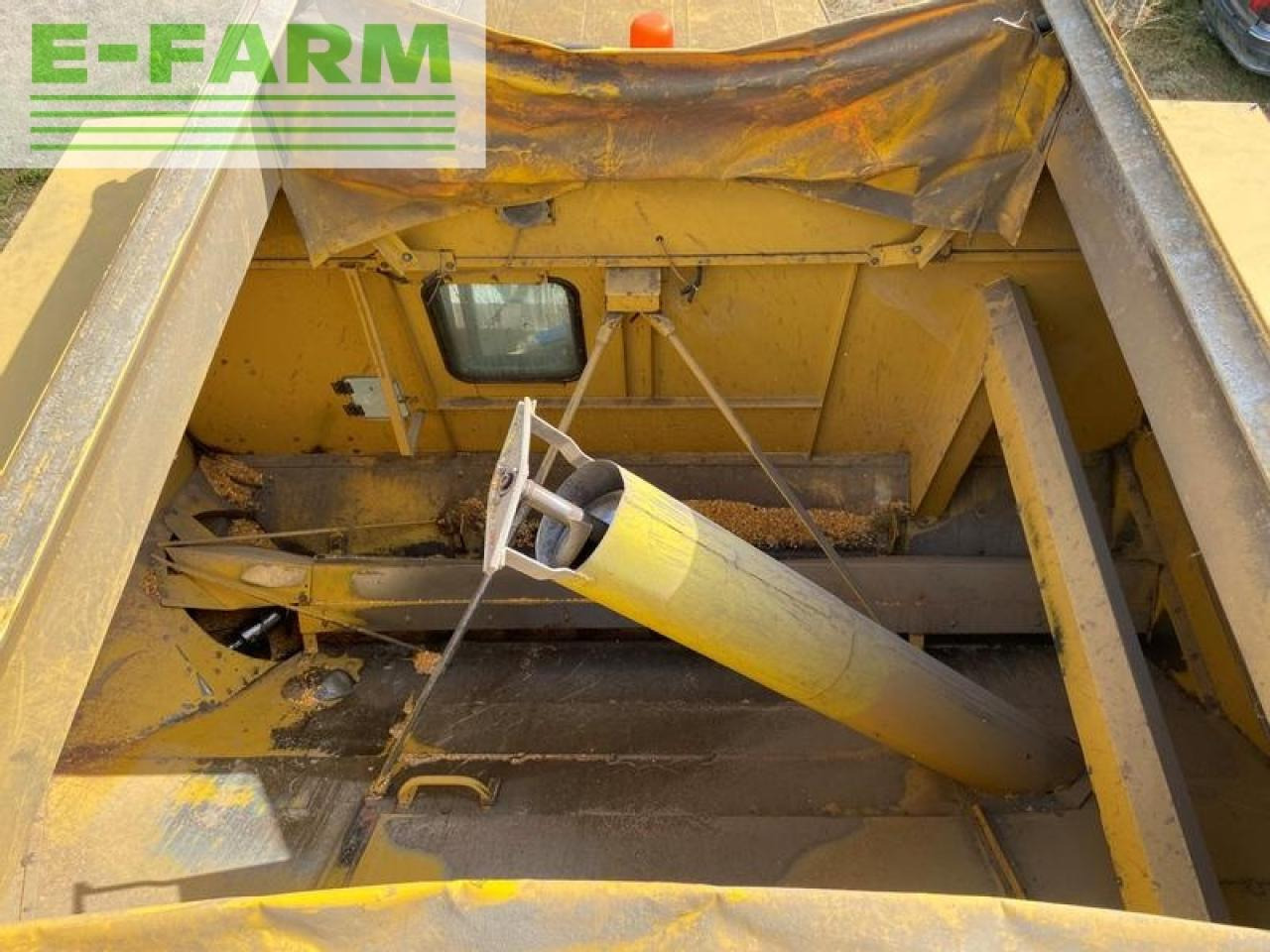 Labības kombains New Holland tx68: foto 32