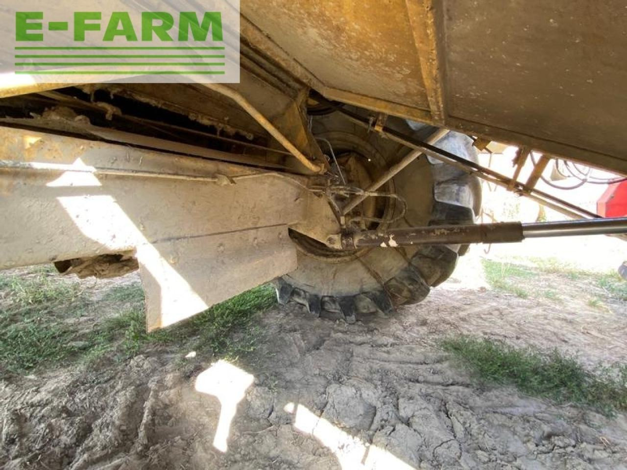 Labības kombains New Holland tx68: foto 6