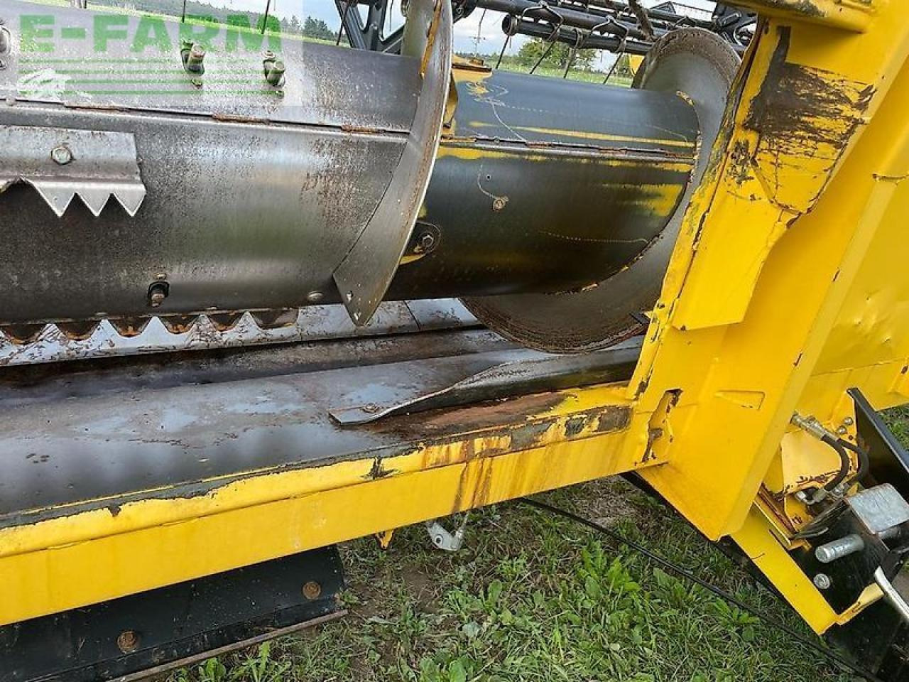 New Holland varifeed hd schneidwerk 9,15m + biso tw | bj. 2012 - Lopbarības kombaina papildaprīkojums: foto 4 New Holland varifeed hd schneidwerk 9,15m + biso tw | bj. 2012 - Lopbarības kombaina papildaprīkojums: foto 4