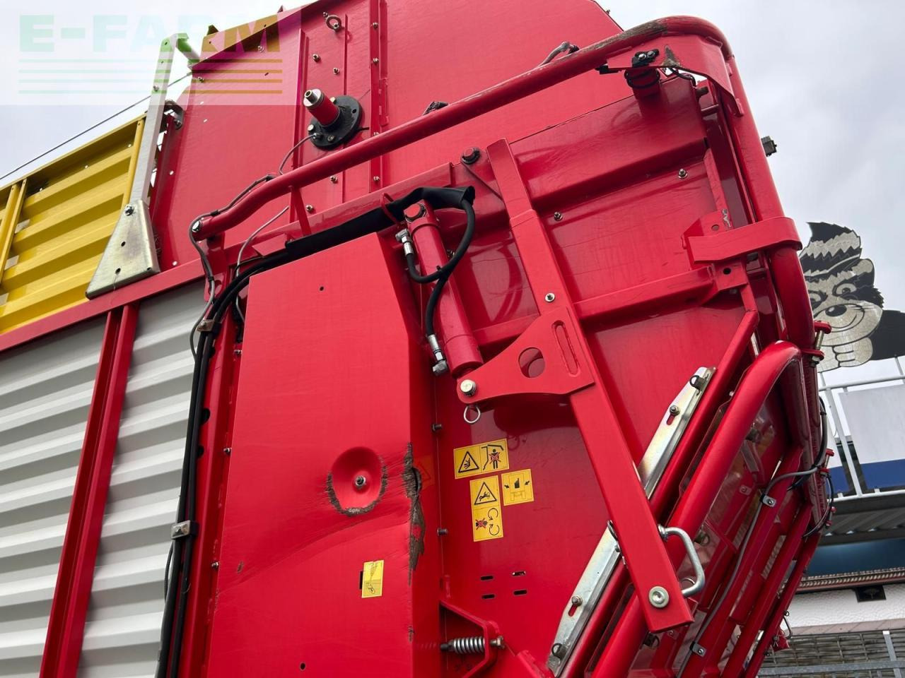 Pöttinger Ladewagen Europrofi 4500D - Lauksaimniecības piekabe-pašizgāzējs: foto 5 Pöttinger Ladewagen Europrofi 4500D - Lauksaimniecības piekabe-pašizgāzējs: foto 5