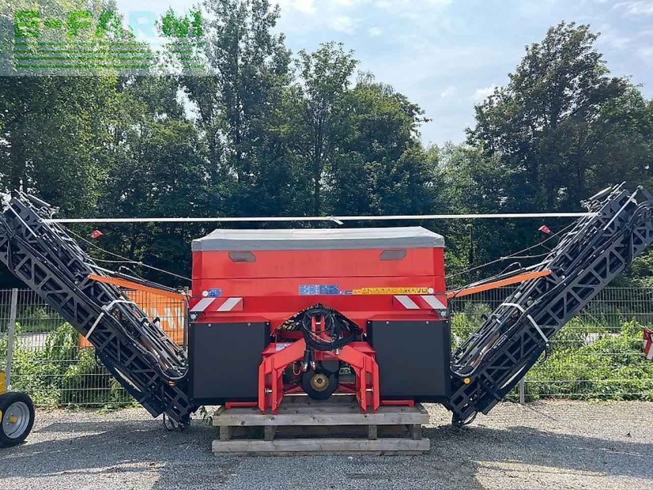 Rauch aero 32.1 - Minerālmēslu izkliedētājs: foto 1 Rauch aero 32.1 - Minerālmēslu izkliedētājs: foto 1