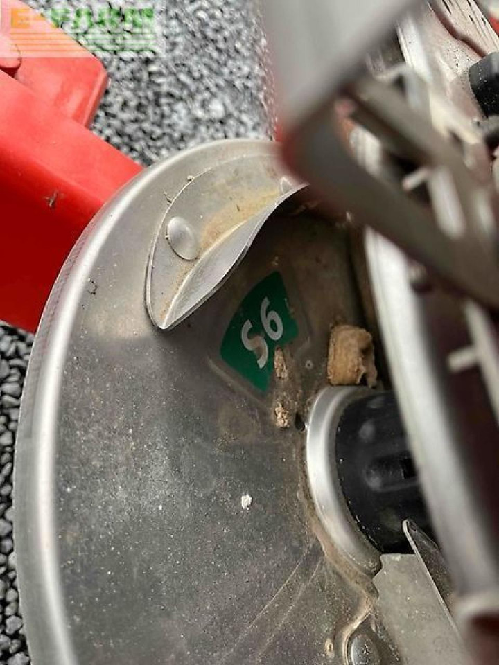 Rauch axis h 50.2 emc - Minerālmēslu izkliedētājs: foto 5 Rauch axis h 50.2 emc - Minerālmēslu izkliedētājs: foto 5