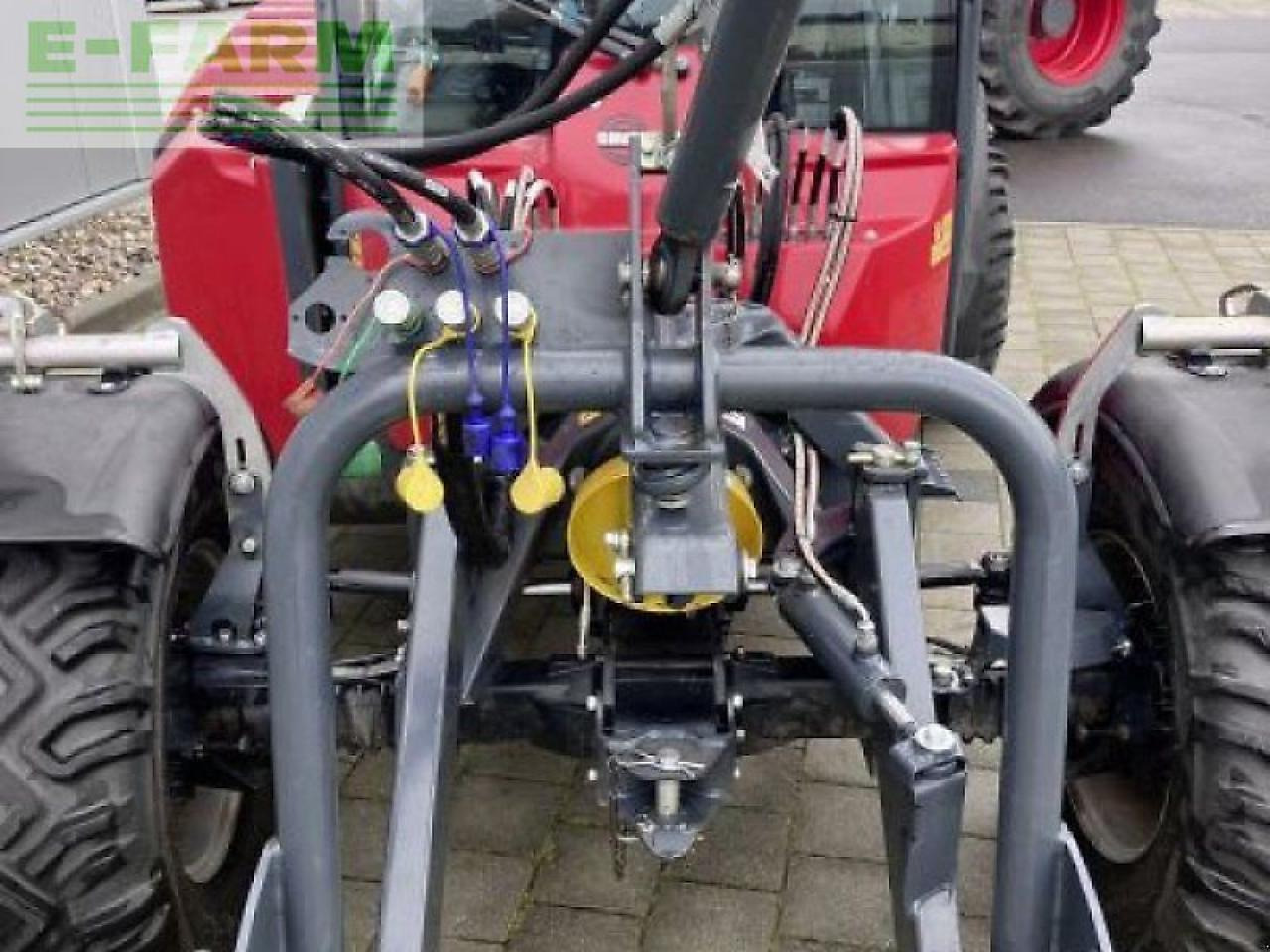 Sauerburger kg- grip 4-70 - Traktors: foto 4 Sauerburger kg- grip 4-70 - Traktors: foto 4