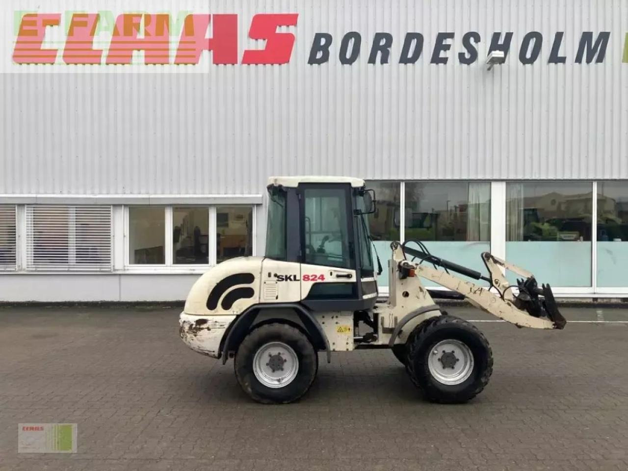 Schaeff skl 824 - Mini-ekskavators: foto 4 Schaeff skl 824 - Mini-ekskavators: foto 4