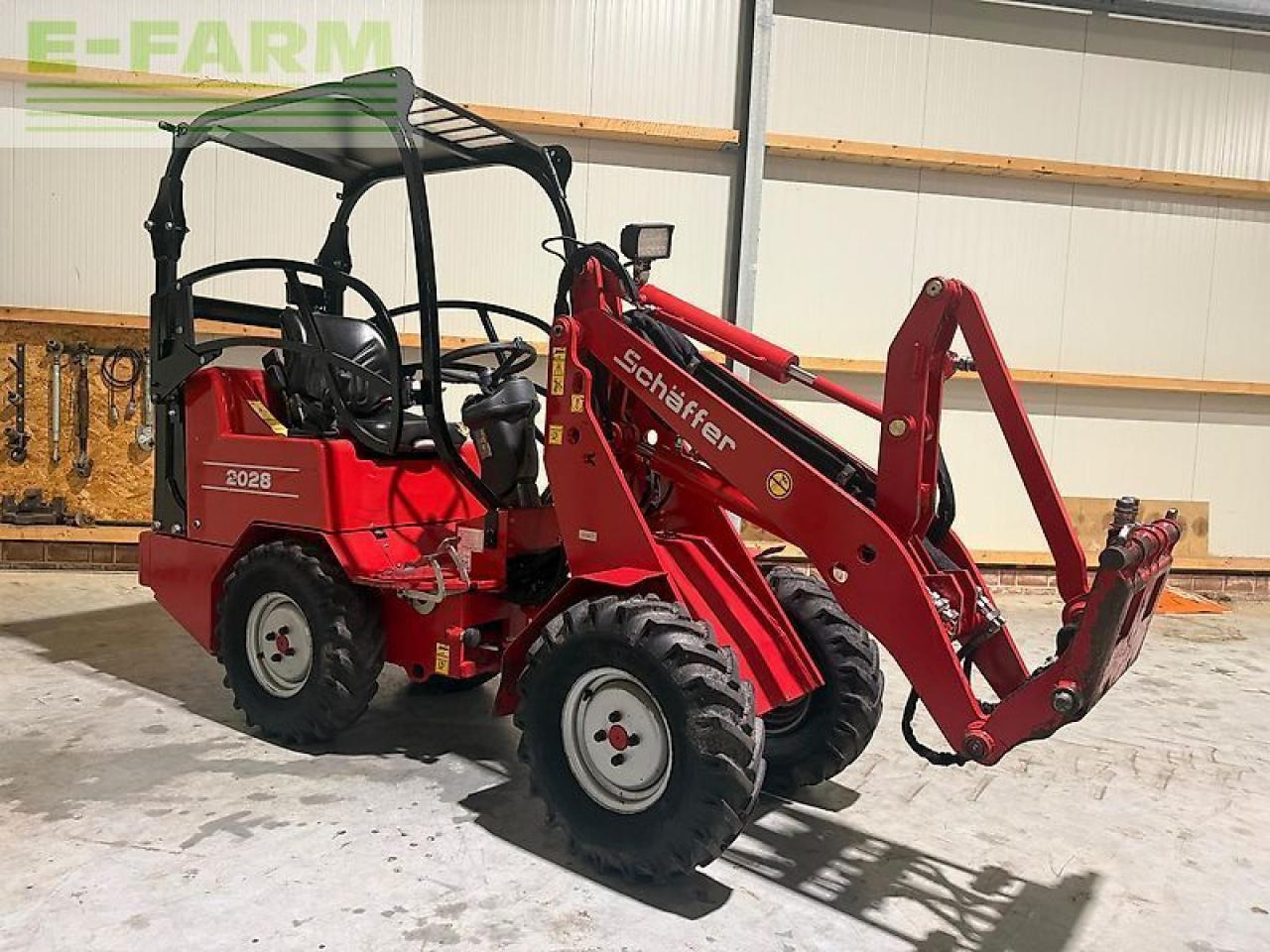 Schäffer 2028 - Mini-ekskavators: foto 1 Schäffer 2028 - Mini-ekskavators: foto 1