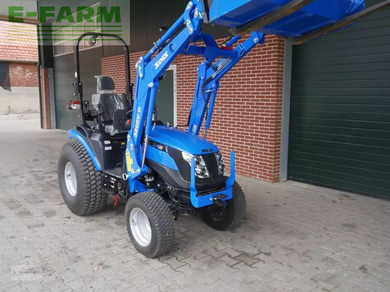 Solis 26 hst + frontlader - Traktors: foto 3 Solis 26 hst + frontlader - Traktors: foto 3