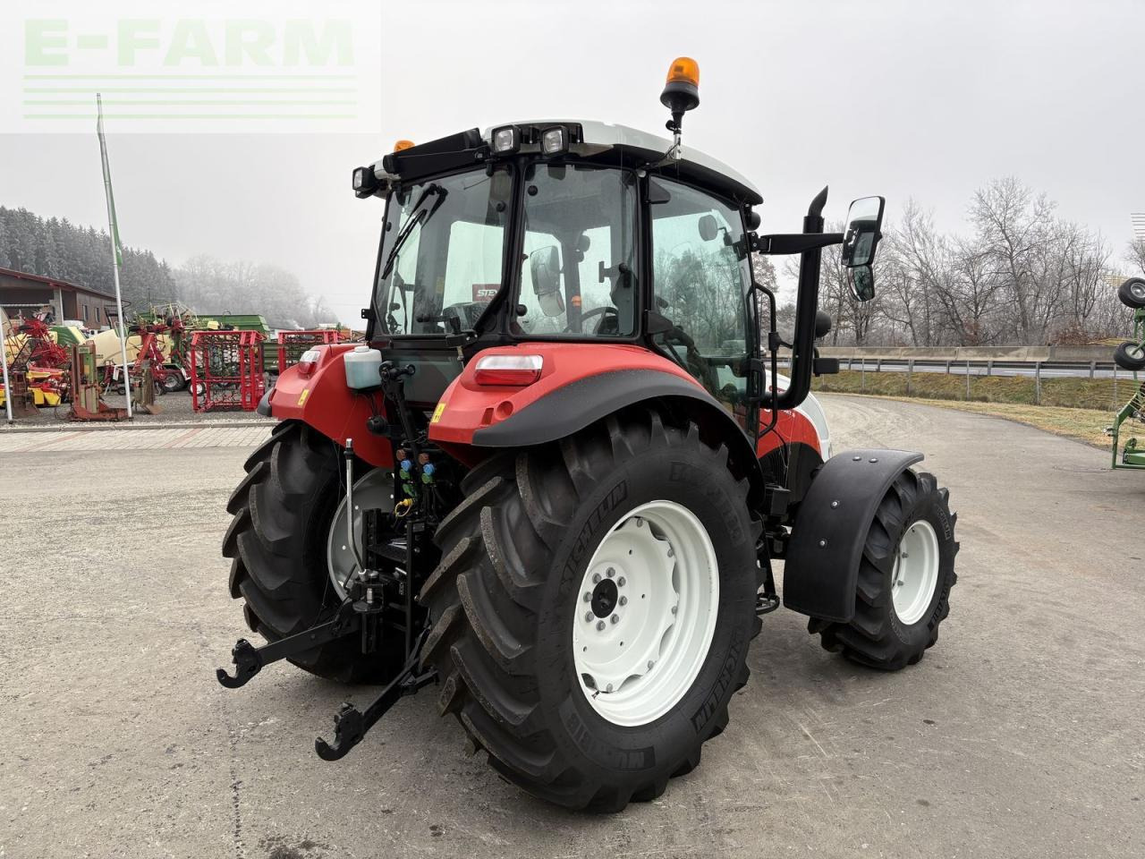 Steyr 4075 kompakt s (stage v) - Traktors: foto 2 Steyr 4075 kompakt s (stage v) - Traktors: foto 2