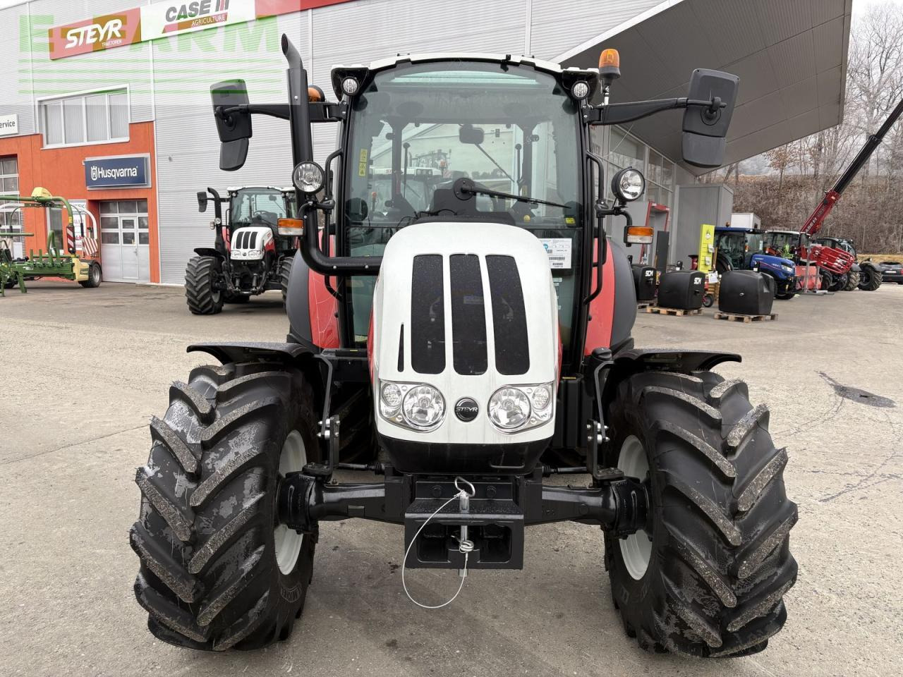 Steyr 4075 kompakt s (stage v) - Traktors: foto 4 Steyr 4075 kompakt s (stage v) - Traktors: foto 4