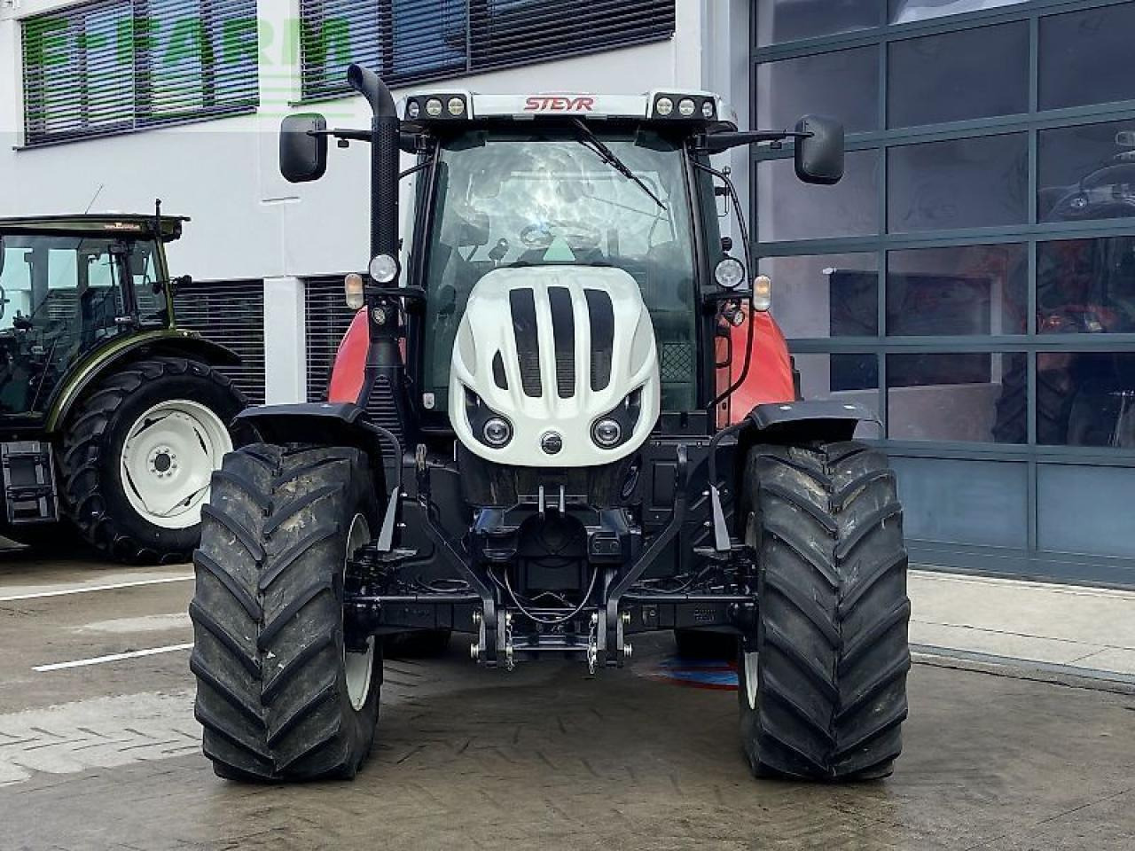 Steyr 4135 profi cvt CVT - Traktors: foto 3 Steyr 4135 profi cvt CVT - Traktors: foto 3