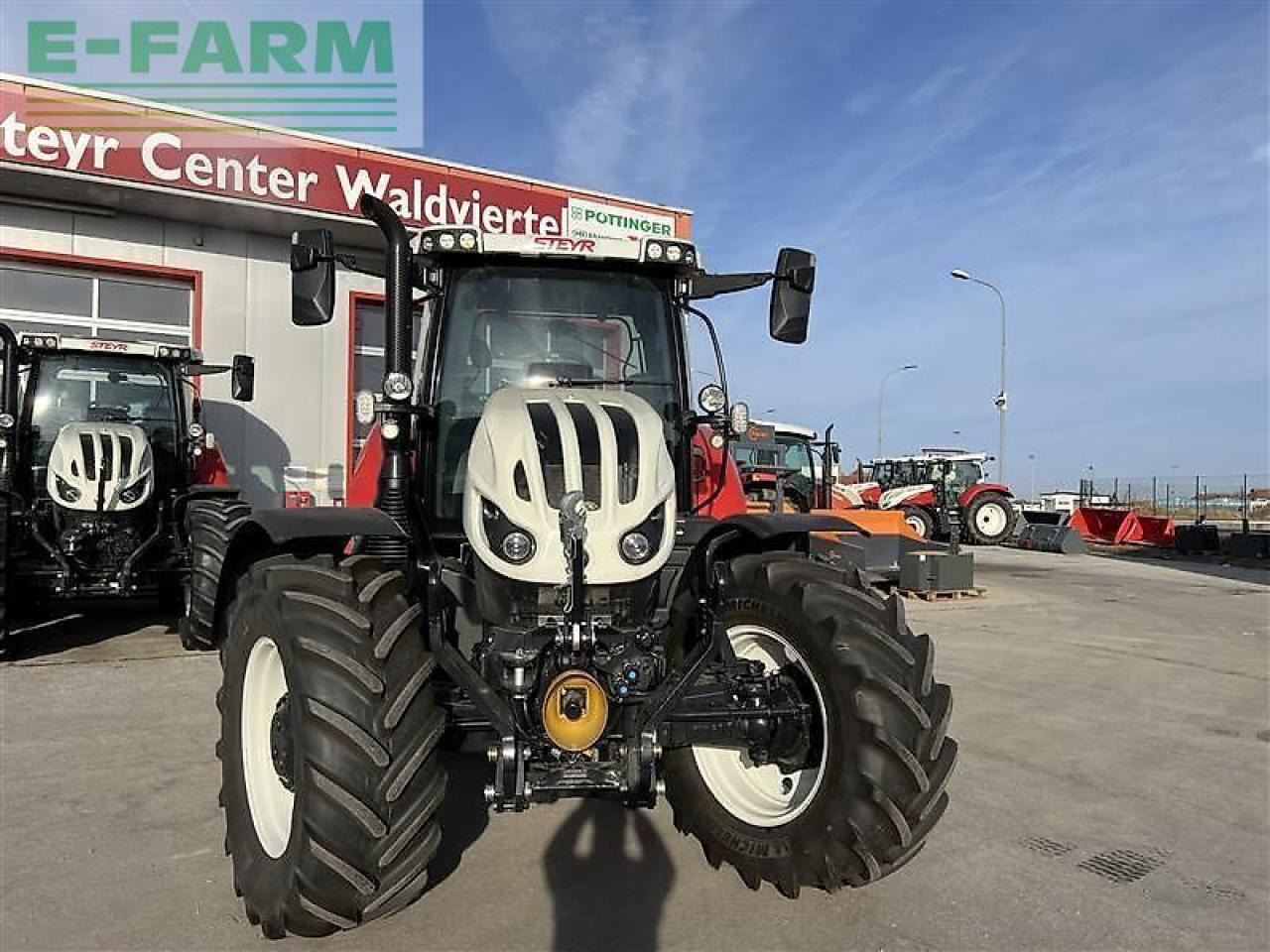 Steyr 4145 profi cvt CVT - Traktors: foto 4 Steyr 4145 profi cvt CVT - Traktors: foto 4
