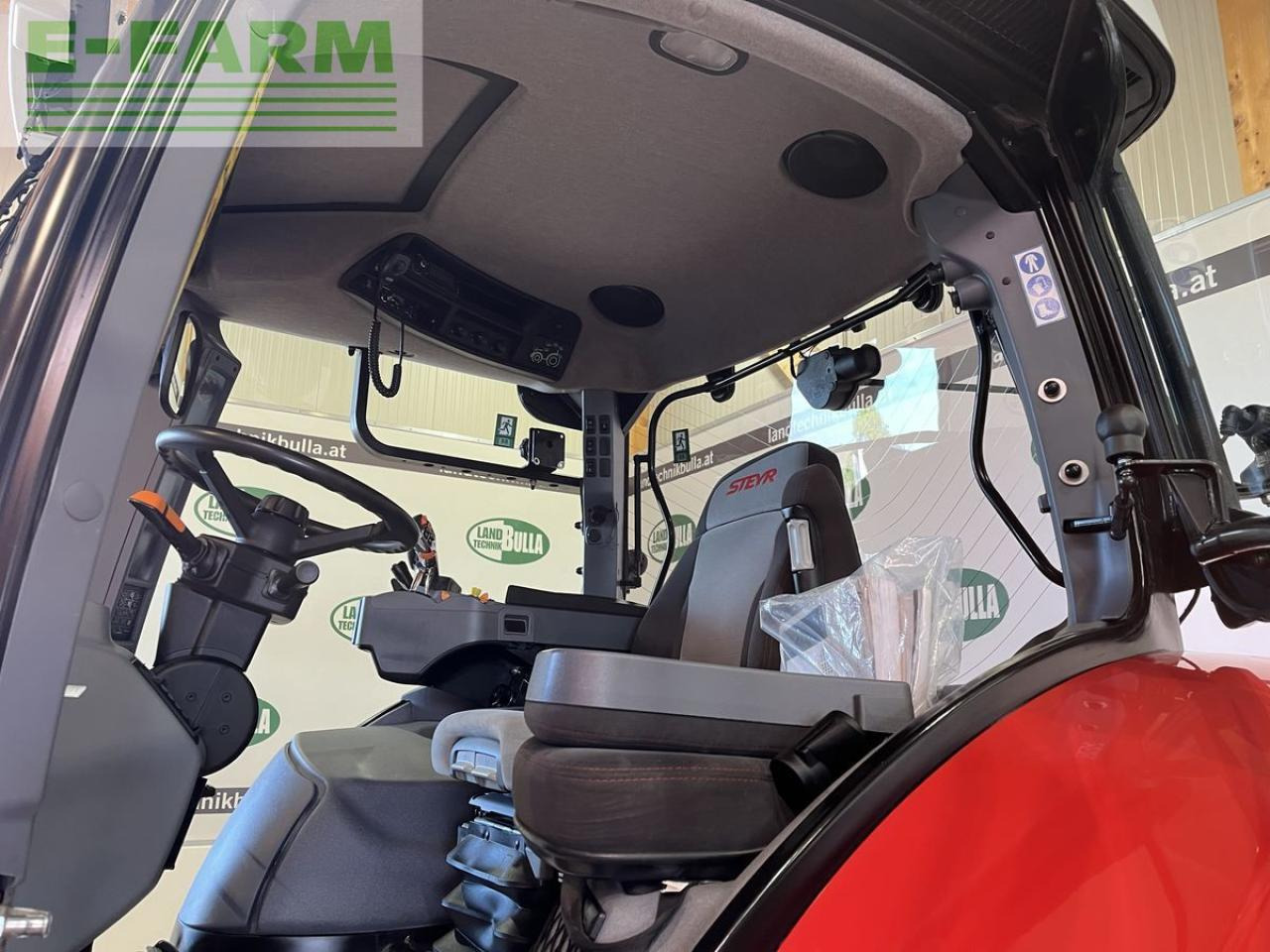 Traktors Steyr 6185 cvt hi-escr komfort: foto 7