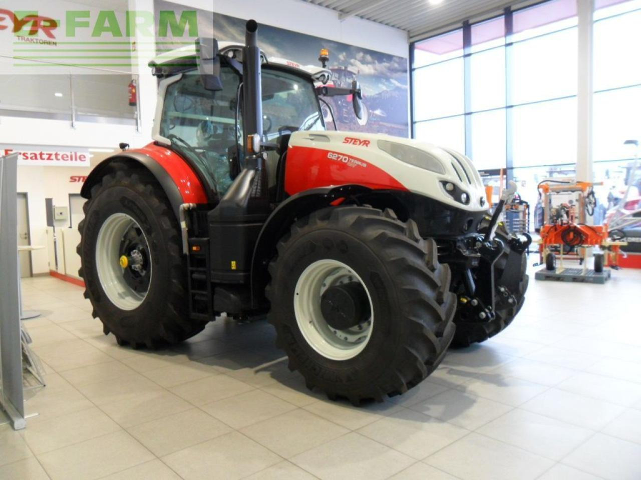 Steyr 6270 terrus cvt (stage v) CVT - Traktors: foto 2 Steyr 6270 terrus cvt (stage v) CVT - Traktors: foto 2