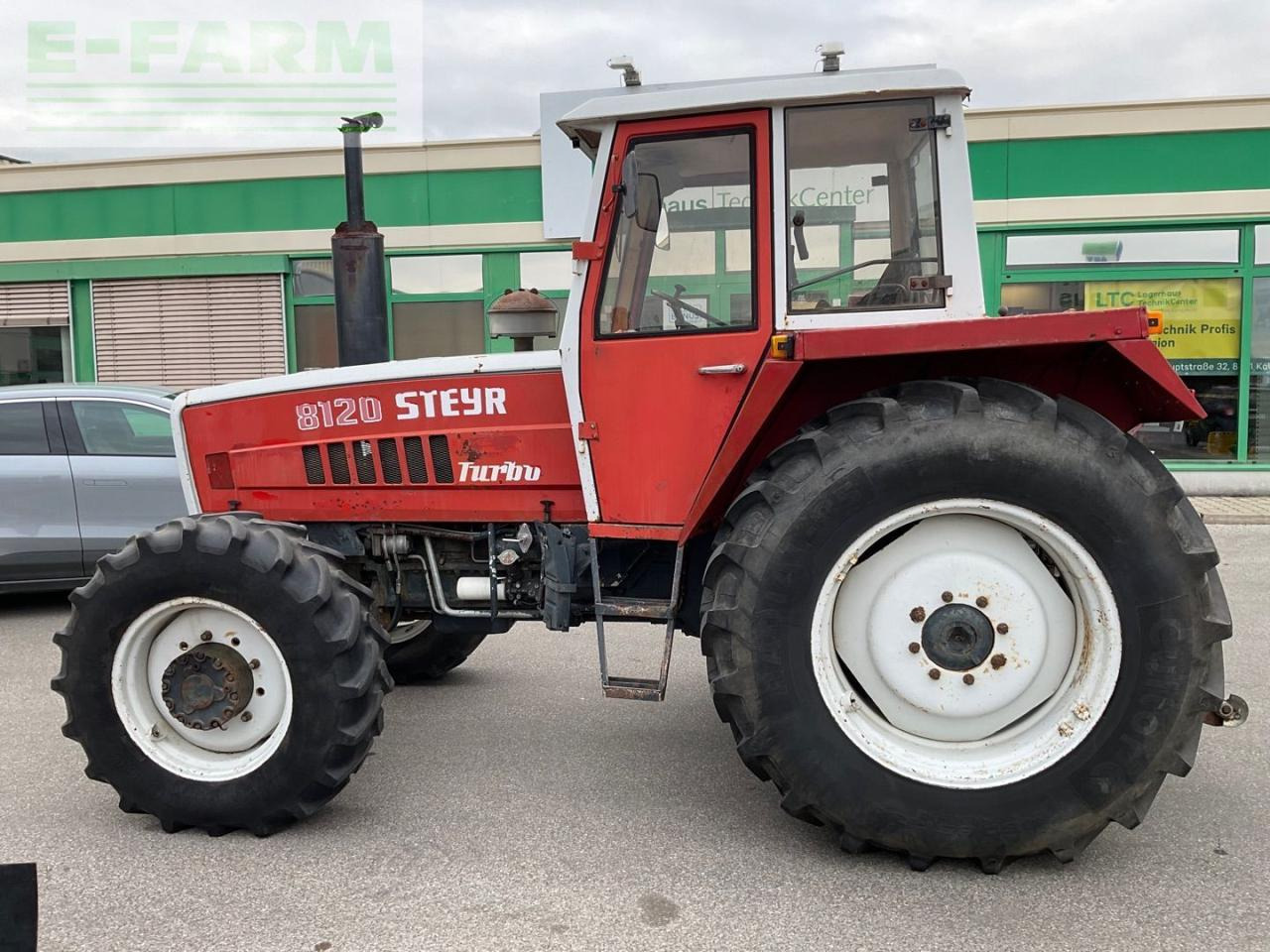 Steyr 8120 - Traktors: foto 2 Steyr 8120 - Traktors: foto 2