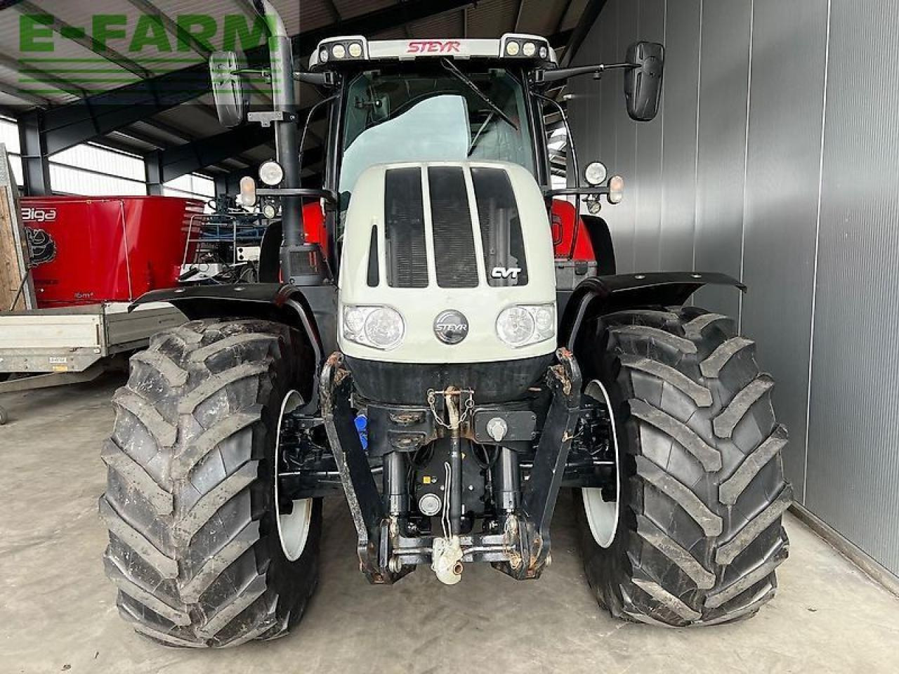 Steyr cvt 6220 - Traktors: foto 3 Steyr cvt 6220 - Traktors: foto 3