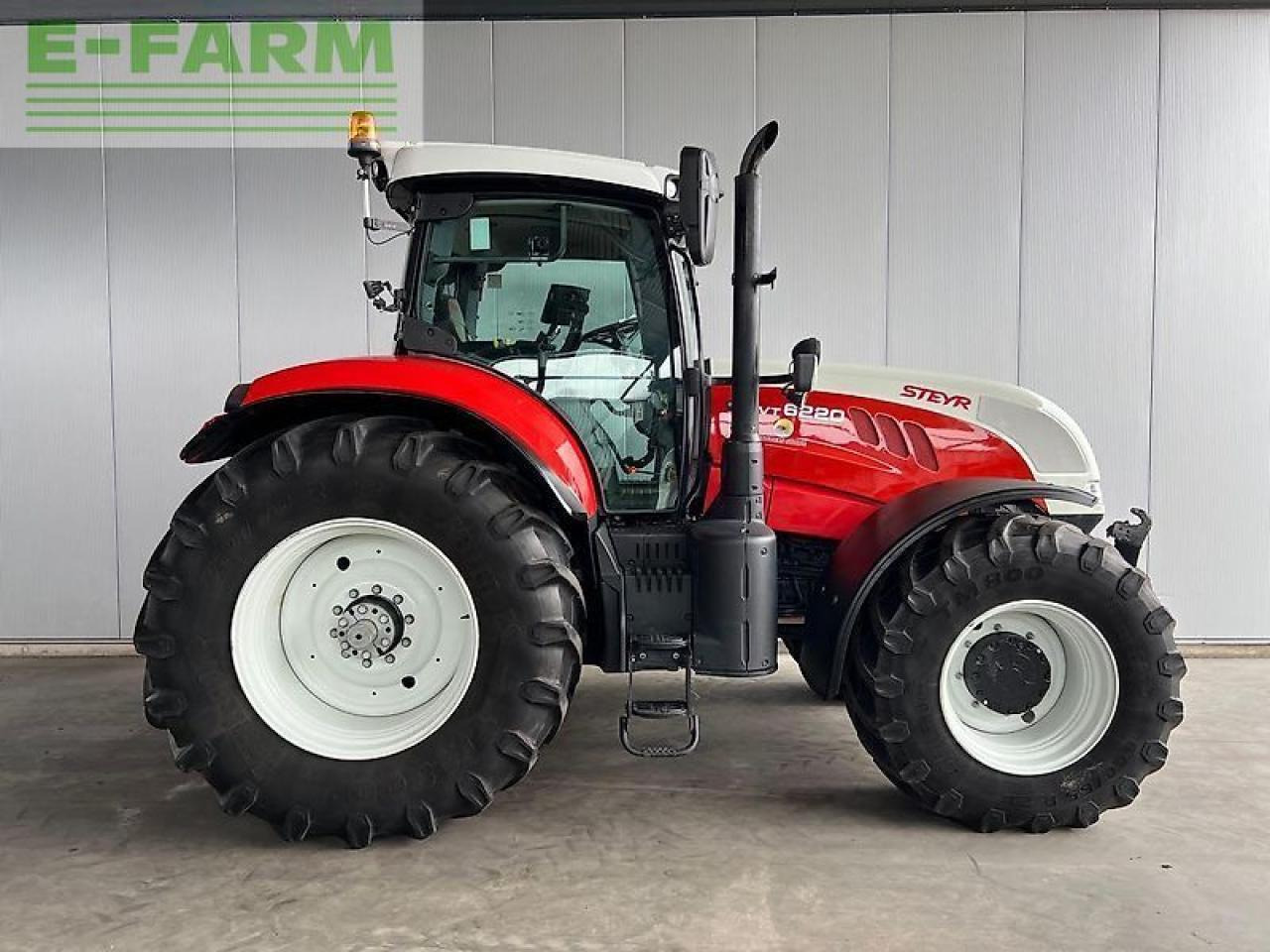 Steyr cvt 6220 - Traktors: foto 1 Steyr cvt 6220 - Traktors: foto 1
