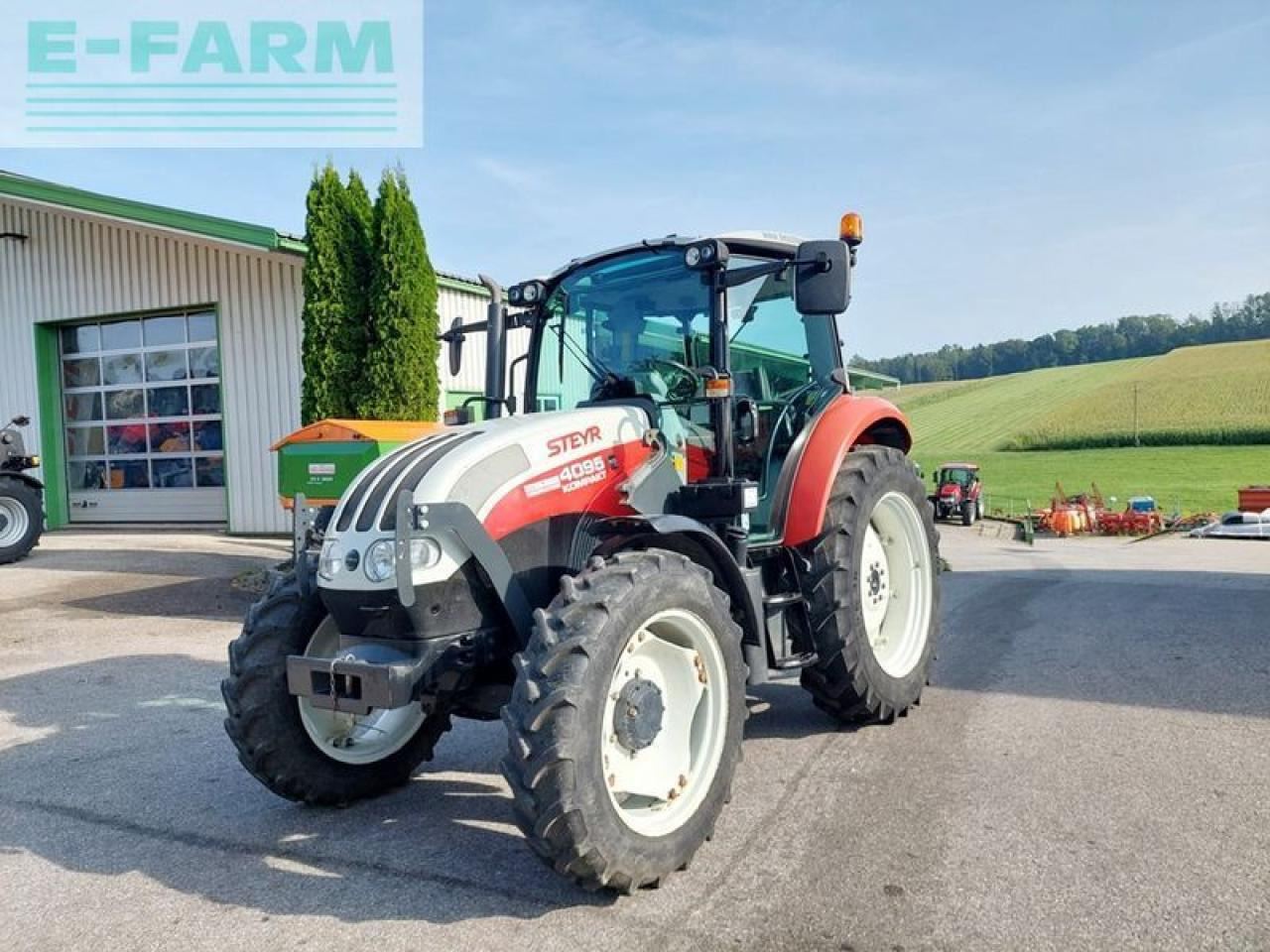 Steyr kompakt 4095 profi 2 - Traktors: foto 1 Steyr kompakt 4095 profi 2 - Traktors: foto 1