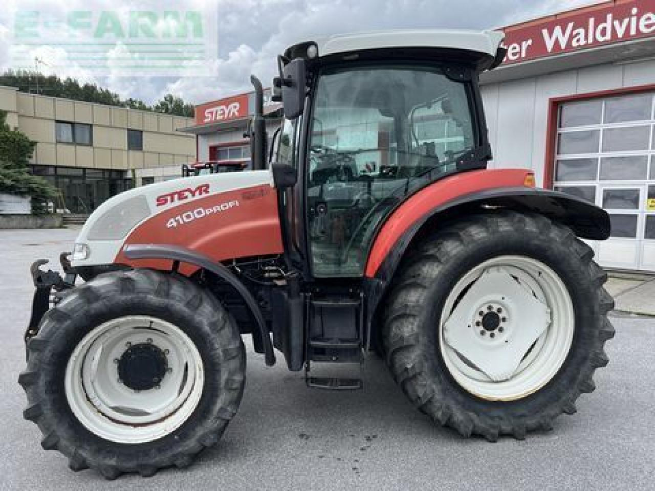 Steyr profi 4100 profimodell - Traktors: foto 3 Steyr profi 4100 profimodell - Traktors: foto 3