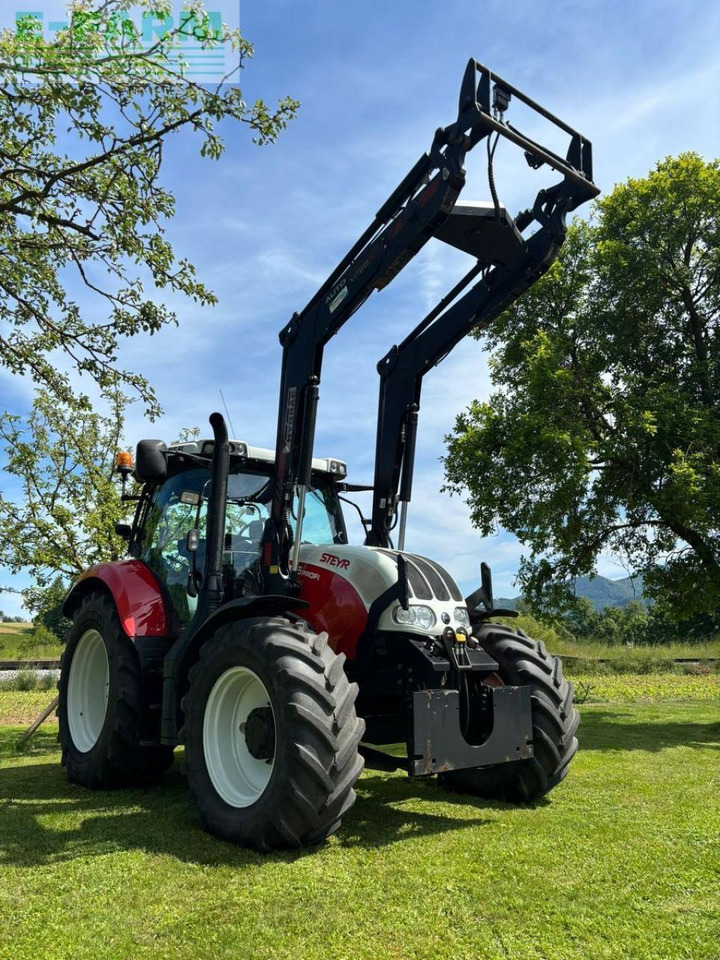 Steyr profi 6125 - Traktors: foto 2 Steyr profi 6125 - Traktors: foto 2