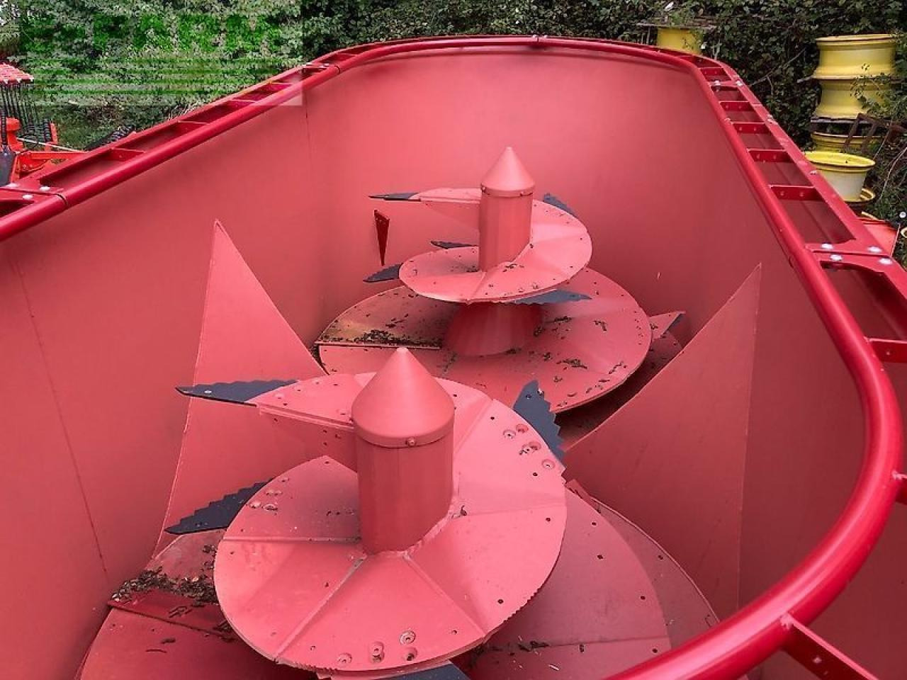 Strautmann verti-mix 1801 double - Fermu aprīkojums: foto 4 Strautmann verti-mix 1801 double - Fermu aprīkojums: foto 4