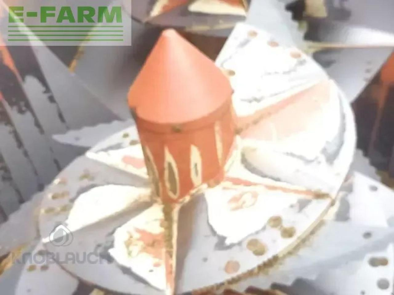 Strautmann verti-mix 2401 double - Fermu aprīkojums: foto 5 Strautmann verti-mix 2401 double - Fermu aprīkojums: foto 5