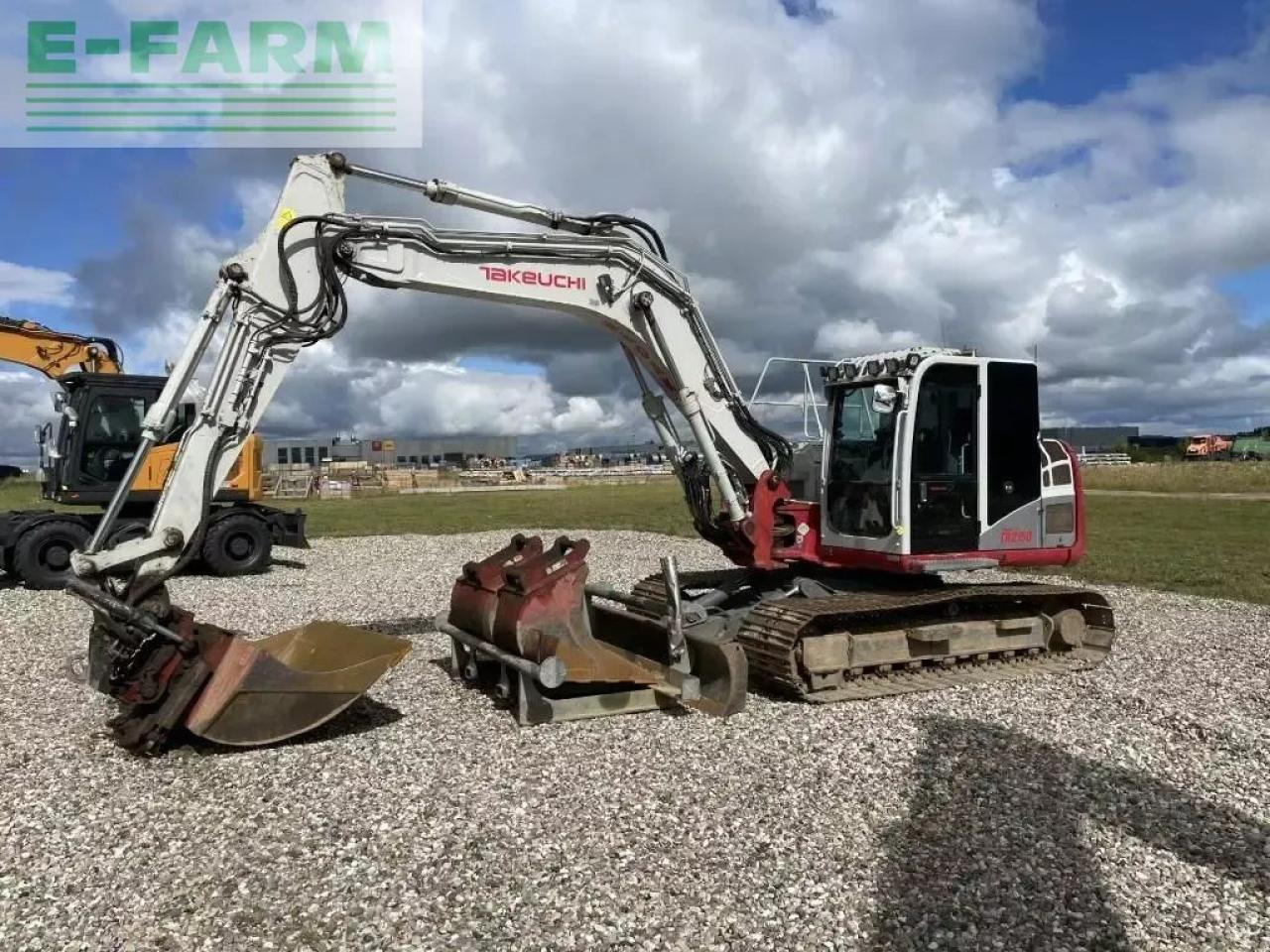 Takeuchi tb 2150 - Kāpurķēžu ekskavators: foto 1 Takeuchi tb 2150 - Kāpurķēžu ekskavators: foto 1
