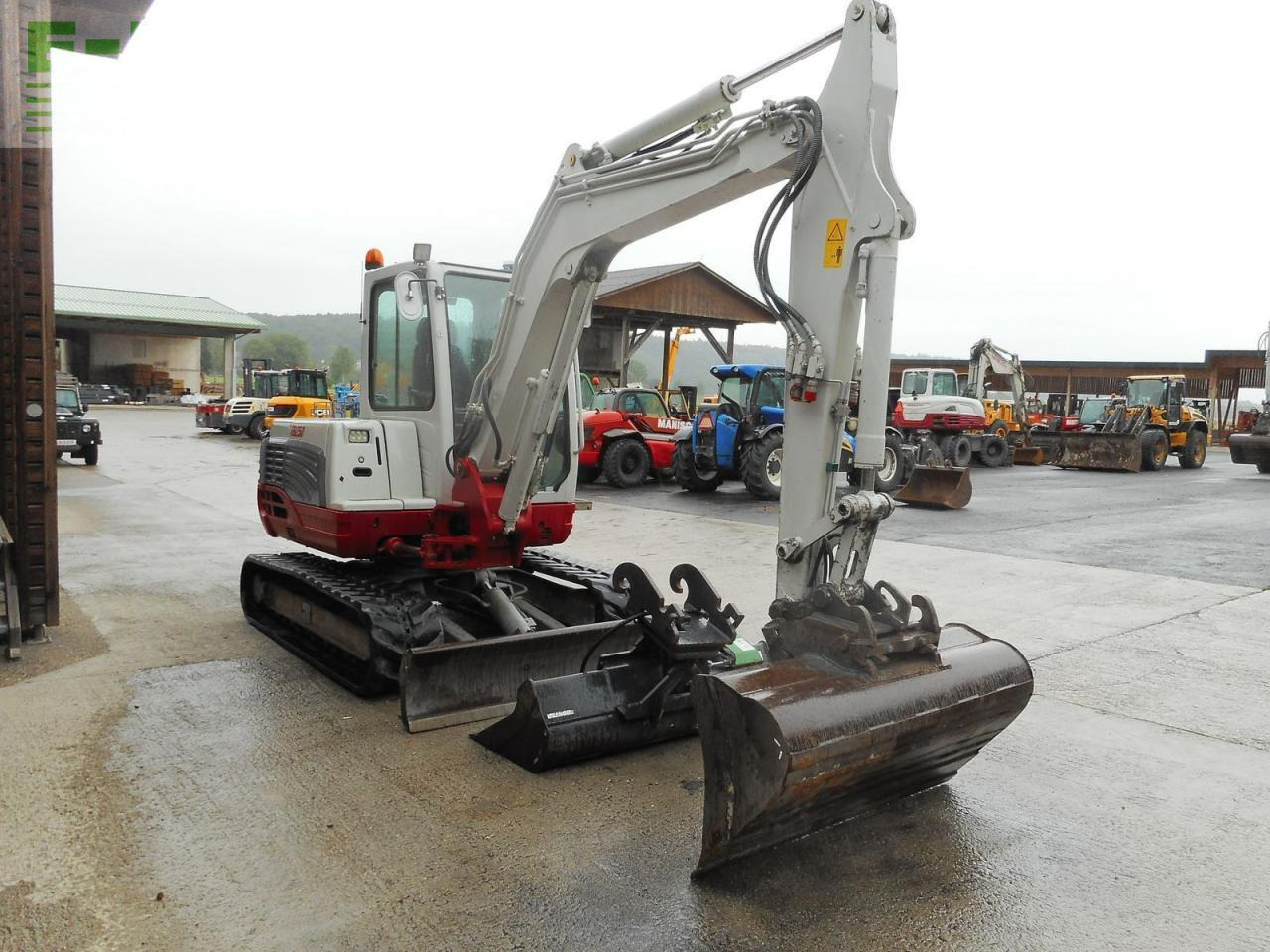 Takeuchi tb 250 ( 4.965kg ) hydr. sw + 2 löffel + alle le - Kāpurķēžu ekskavators: foto 4 Takeuchi tb 250 ( 4.965kg ) hydr. sw + 2 löffel + alle le - Kāpurķēžu ekskavators: foto 4