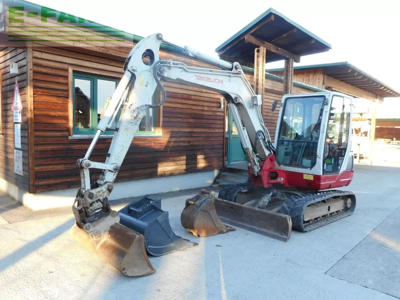 Takeuchi tb 250 mit powertilt + hydr. sw + 3 löffel - Mini-ekskavators: foto 2 Takeuchi tb 250 mit powertilt + hydr. sw + 3 löffel - Mini-ekskavators: foto 2