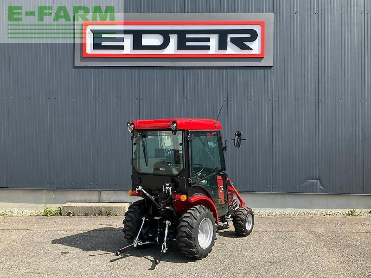 Tym ts 255 nh kabine - Traktors: foto 4 Tym ts 255 nh kabine - Traktors: foto 4