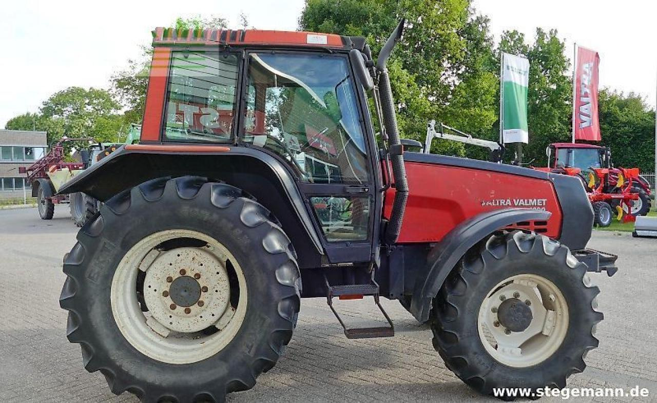 Valmet valtra 6200 - Traktors: foto 3 Valmet valtra 6200 - Traktors: foto 3